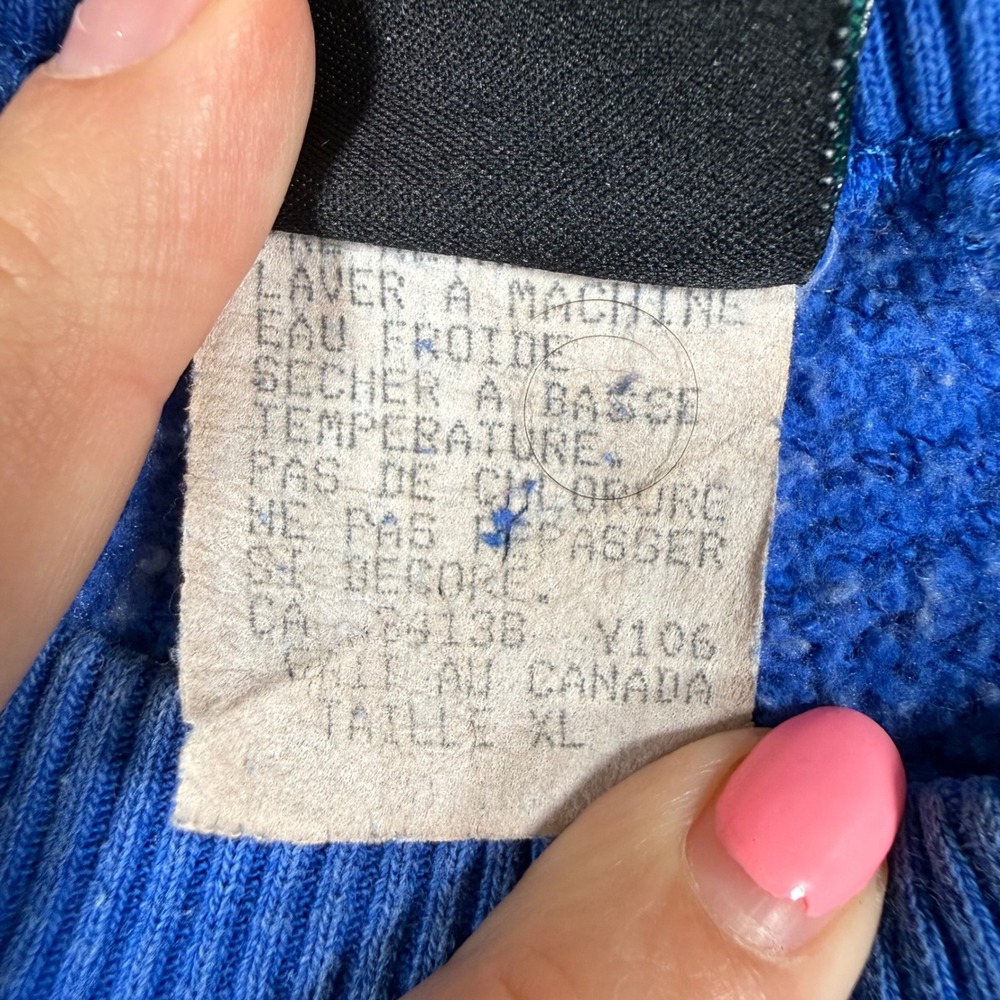 Year 2000 Sweatshirt Mens XL Blue Embroidered Globe Vintage Y2K Made In Canada - Picture 4 of 10